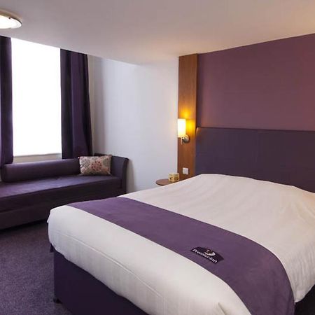 Premier Inn Bournemouth East Buitenkant foto