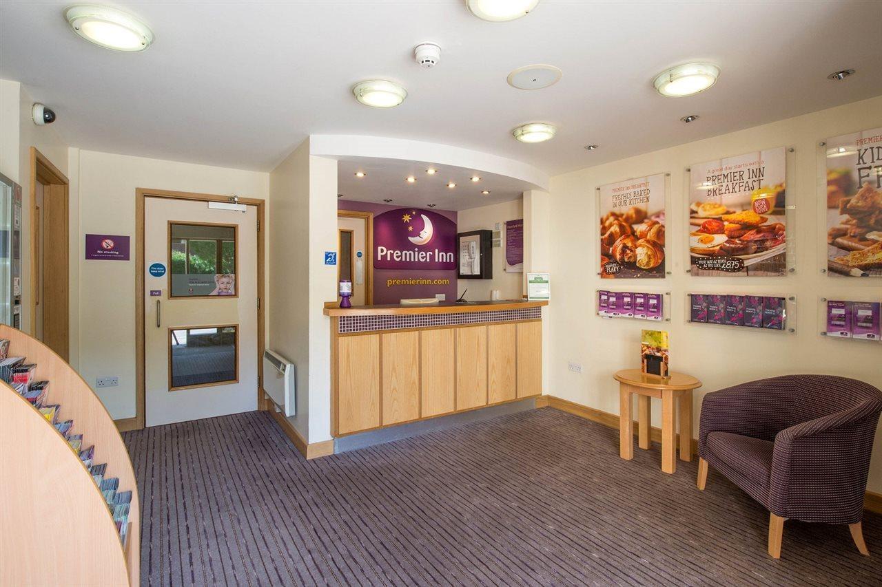 Premier Inn Bournemouth East Buitenkant foto