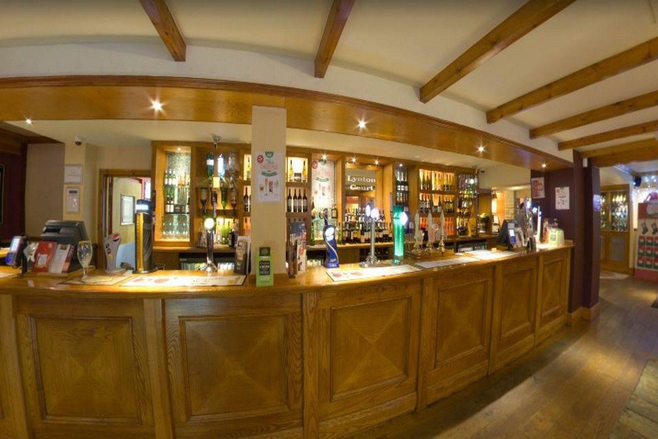 Premier Inn Bournemouth East Buitenkant foto